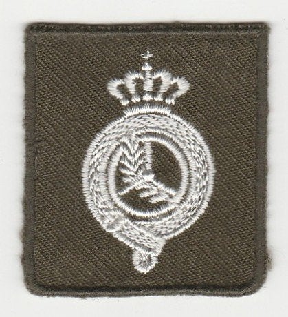 Embleem uitmuntend motorrijtuigenbestuurder, trui, zilver, Verzamelen, Militaria | Algemeen, Verzenden, Landmacht, Nederland, Embleem of Badge