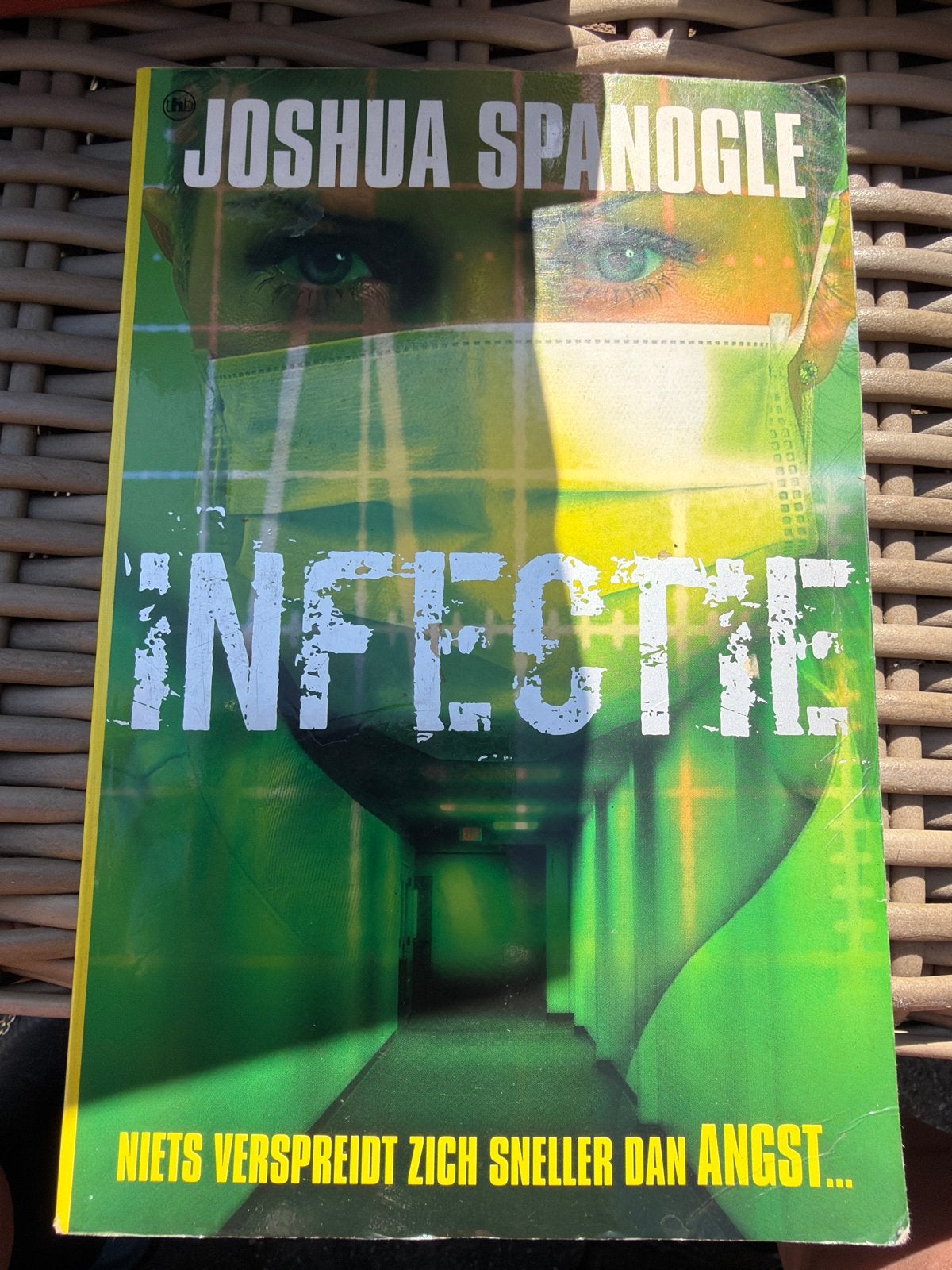HKO.   Infectie - Joshua Spanogle (Thriller), Ophalen of Verzenden, Gelezen, Wereld overig