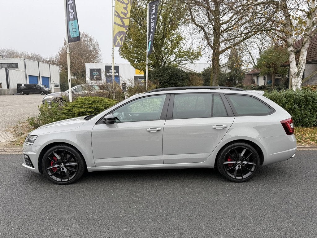Skoda Octavia 2.0 TSI DSG RS 230 Challenge•Pano•NardoGre, Auto's, Gebruikt, Euro 6, 4 cilinders, 1984 cc