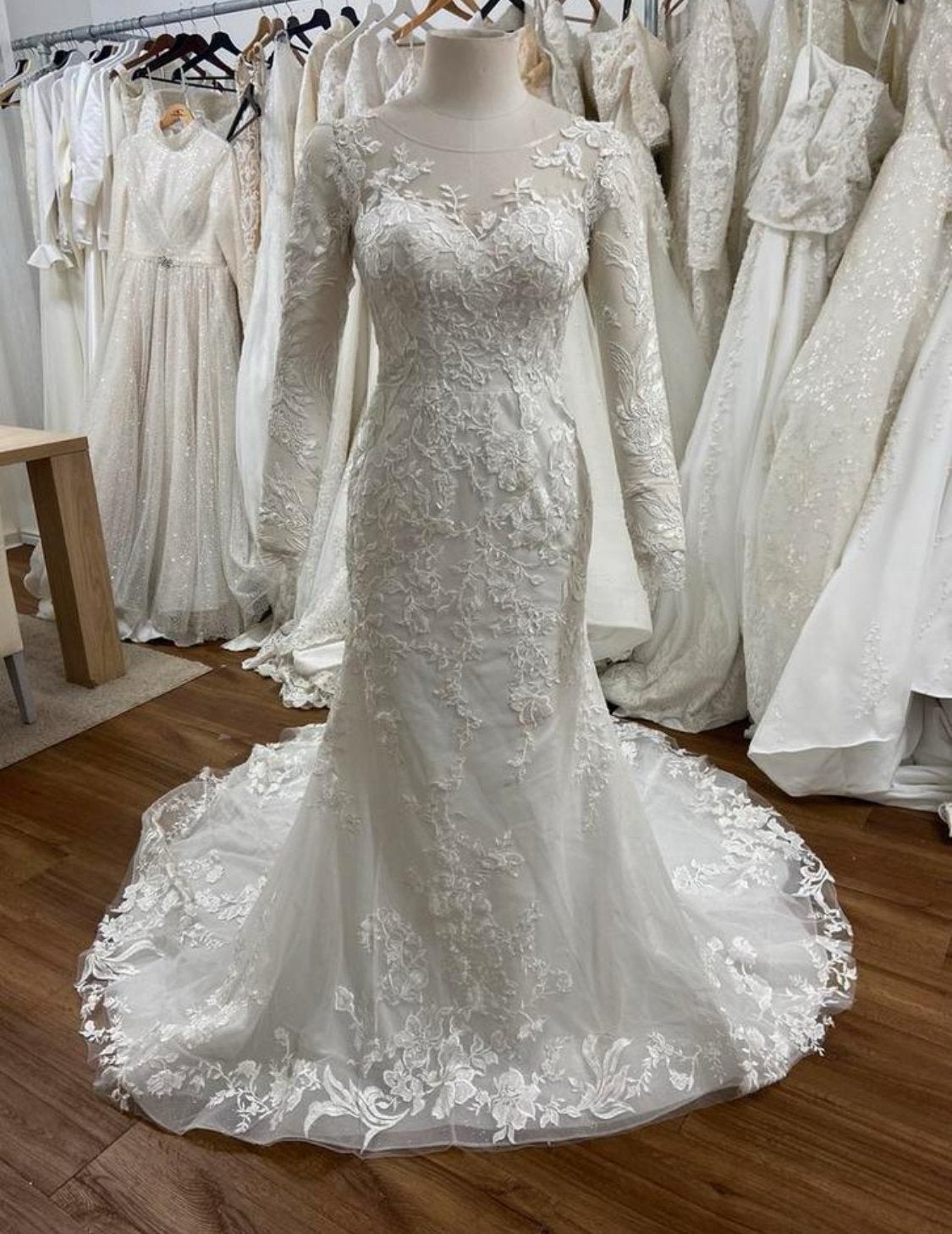 36-38 maat nieuw zeemeermin bruidsjurk, Kleding | Dames, O, Ozlem__bahadir@hotmail.com, Ophalen of Verzenden, Zo goed als nieuw