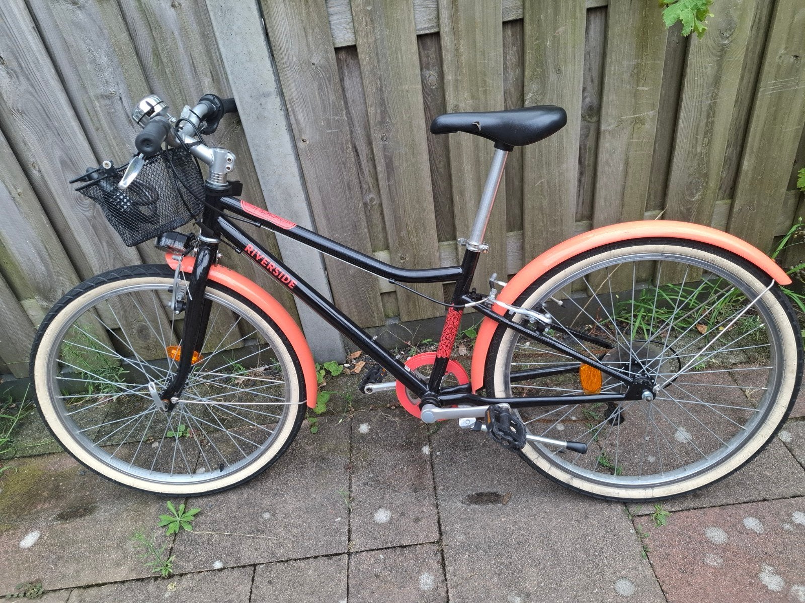 BTWIN Kinderfiets Hybride 500 24 inch Riverside Coral, Ophalen, Zo goed als nieuw, 20 inch of meer, Btwin Decathlon