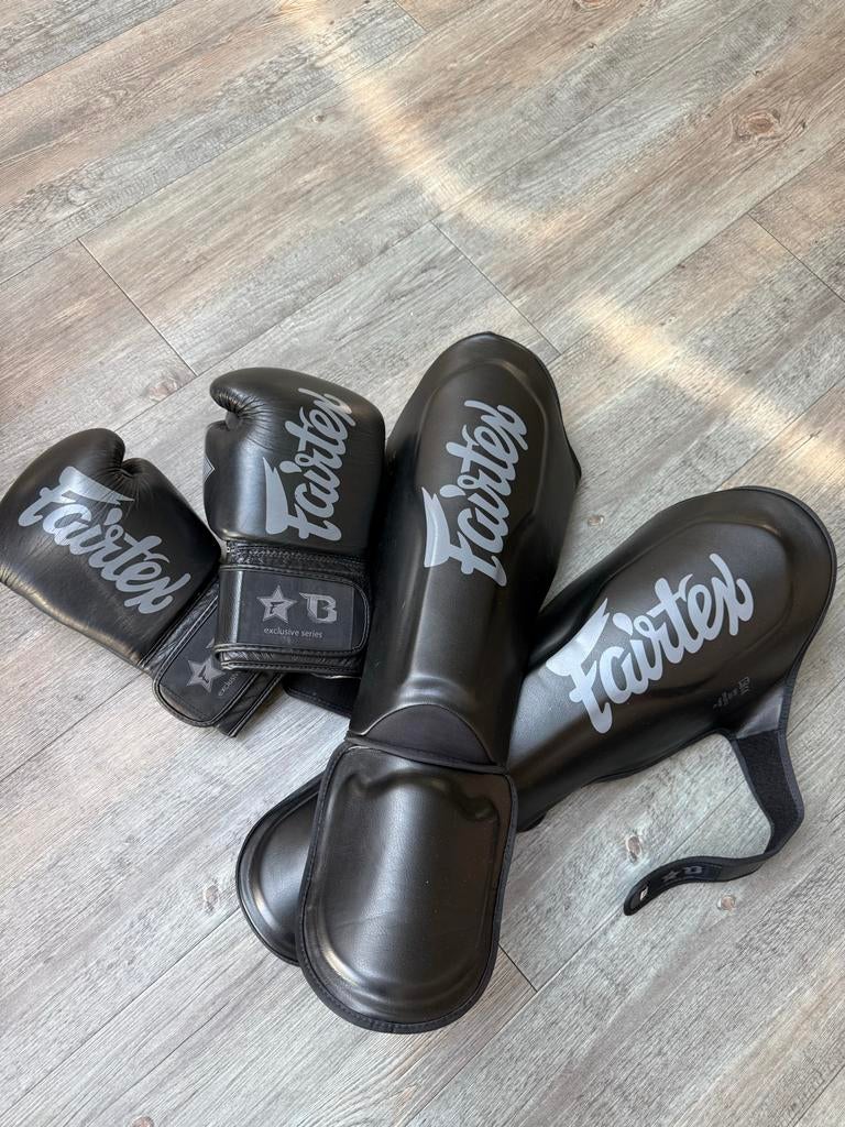 Fairtex kick/Bokshandschoenen en Scheenbeschermers Set, Sport en Fitness, Ophalen, Gebruikt, Overige, Maat XL