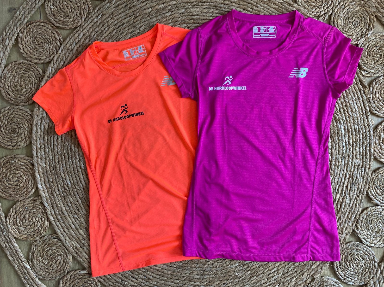 Sport shirts New Balance maat XS, Ophalen of Verzenden, Zo goed als nieuw, Maat 34 (XS) of kleiner, Roze