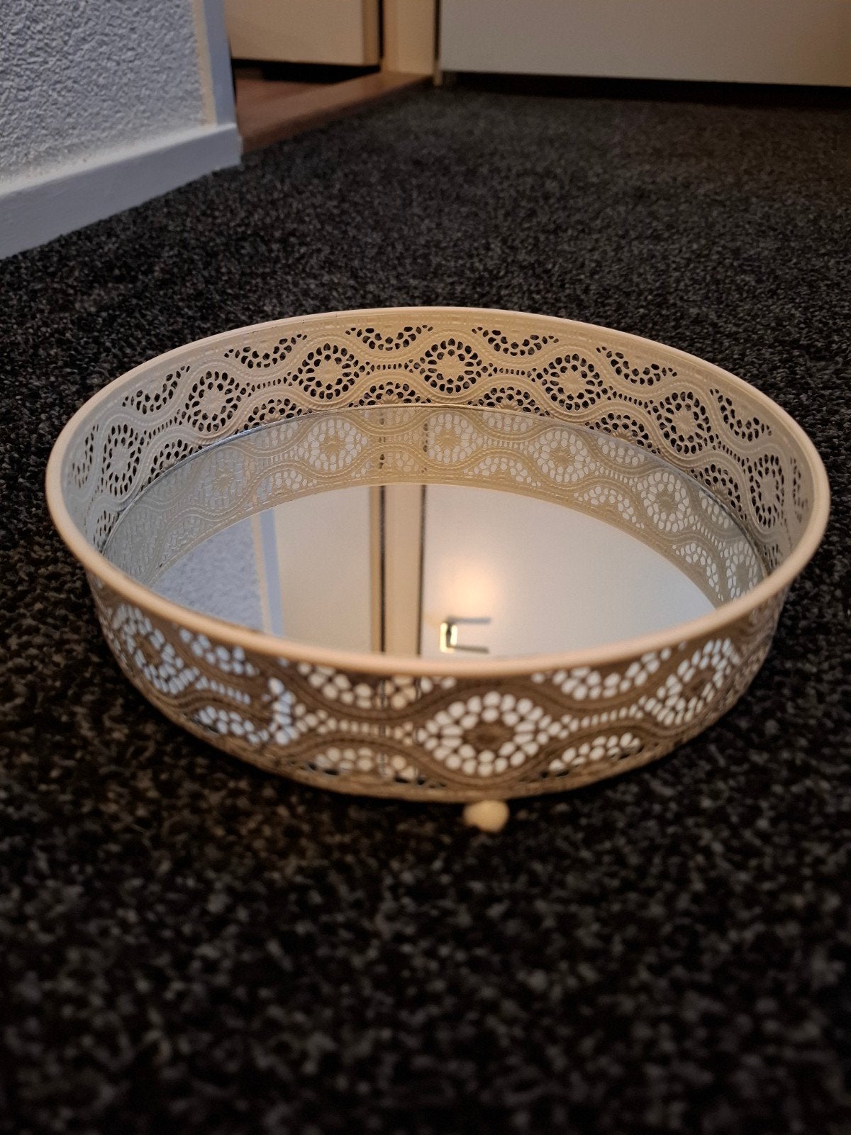 Decoratief rond dienblad met spiegel - metaal, Gebruikt, Met opstaande rand, Rond, Ophalen of Verzenden
