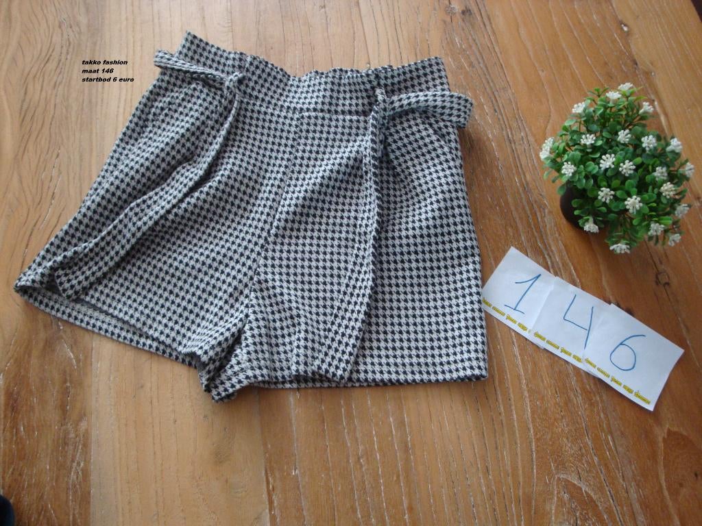 geruit shortje takko fashion, Kinderen en Baby's, Broek, Meisje, Ophalen of Verzenden, Zo goed als nieuw