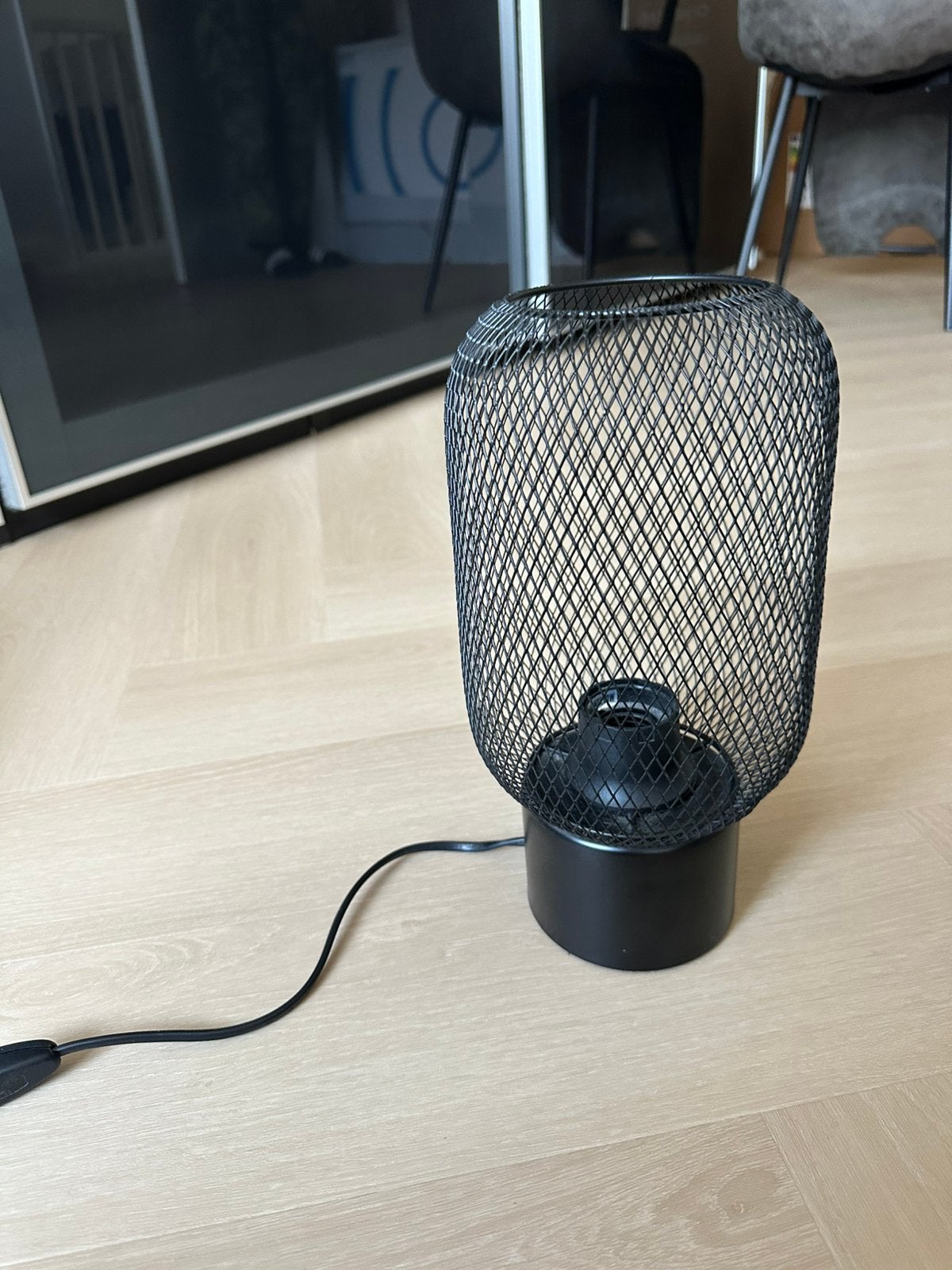 Moderne tafellamp, Ophalen, Zo goed als nieuw
