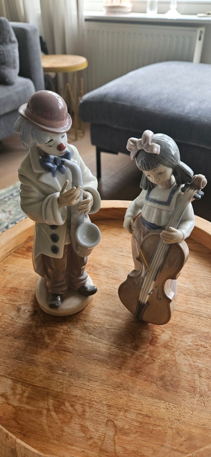 Beeldjes: lladro Clown en meisje met cello, Ophalen, Mens