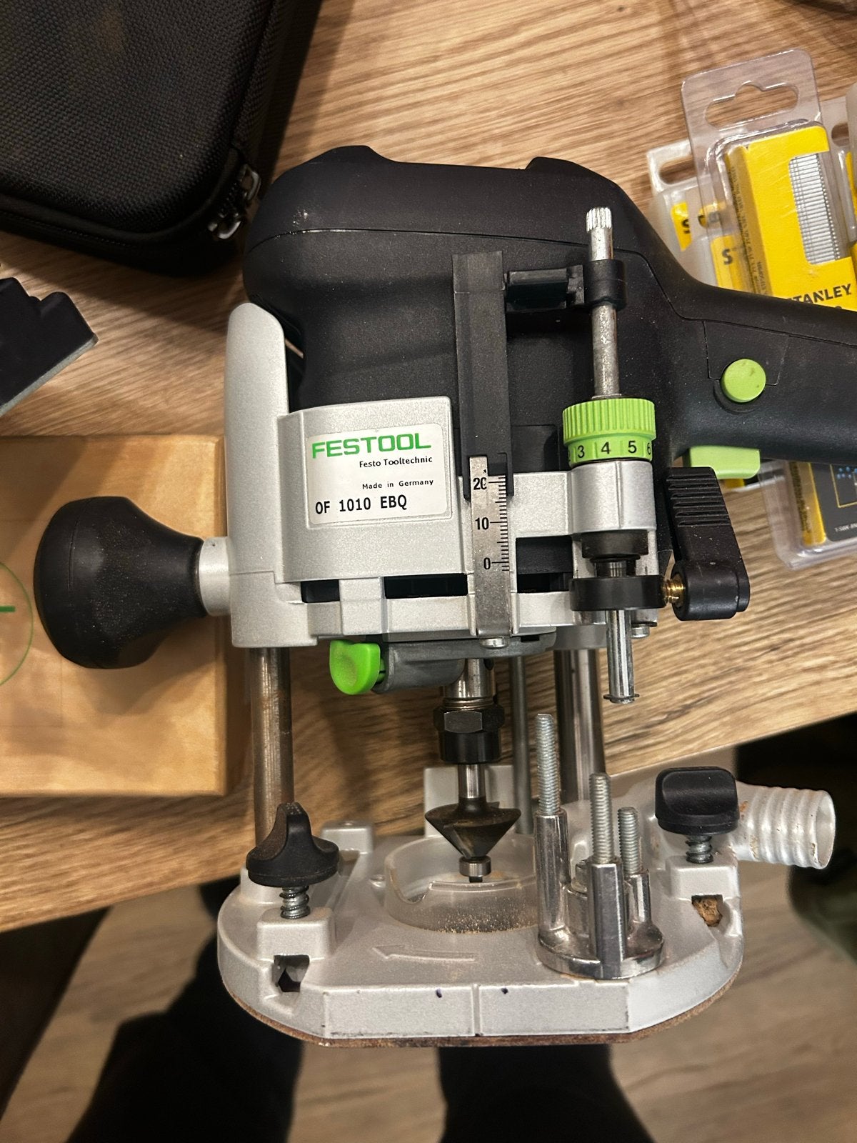 Festool OF 1010 EBQ Bovenfrees met accessoires, Ophalen of Verzenden, Gebruikt, Elektrisch, Bovenfrees