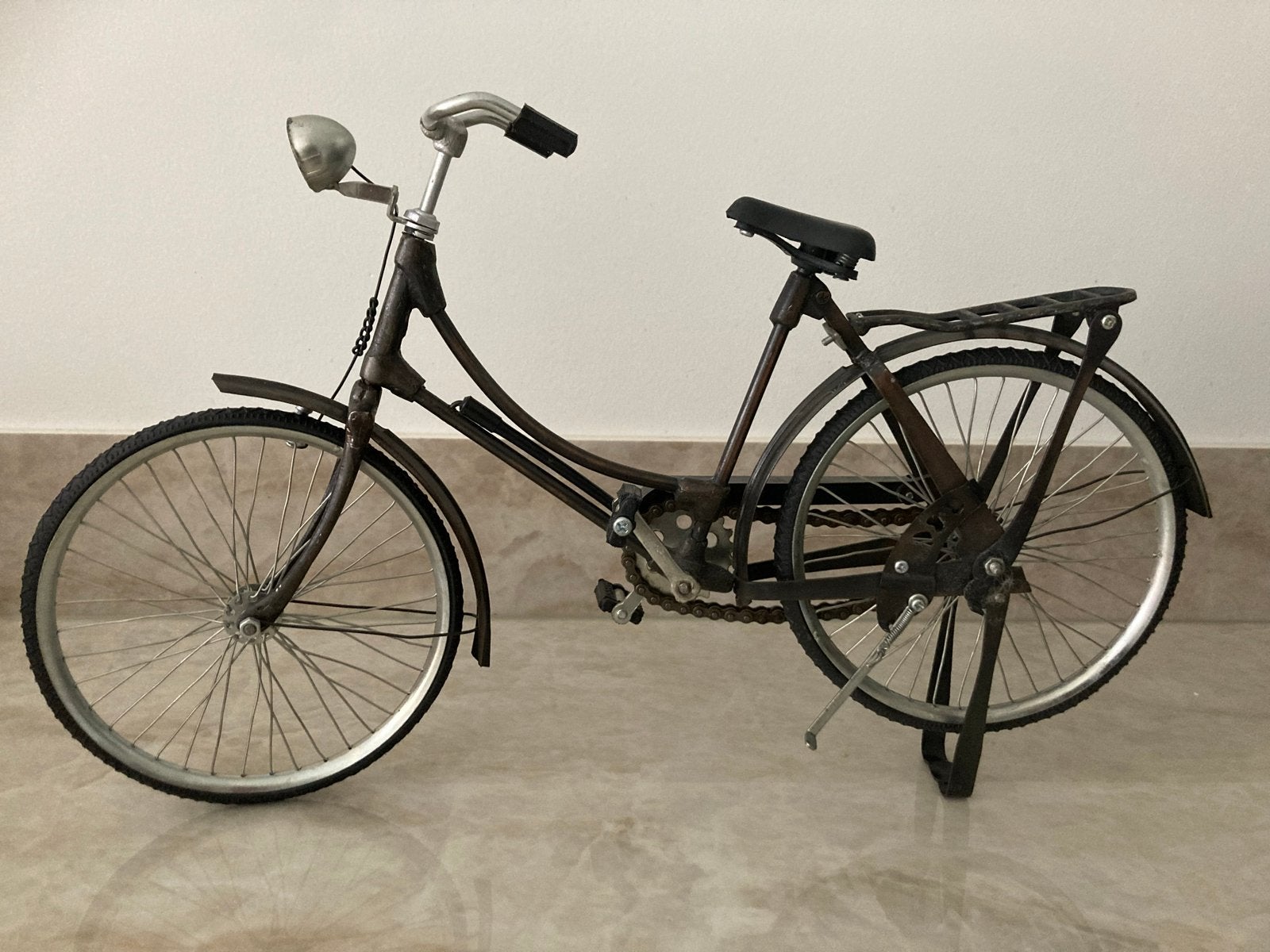 Decoratieve Miniatuur Fiets - Vintage Stijl, Ophalen of Verzenden, Zo goed als nieuw