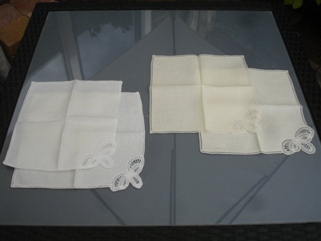 Tafeldoekjes c.q. servetten met zeer fraai hoekborduursel!, Ophalen of Verzenden