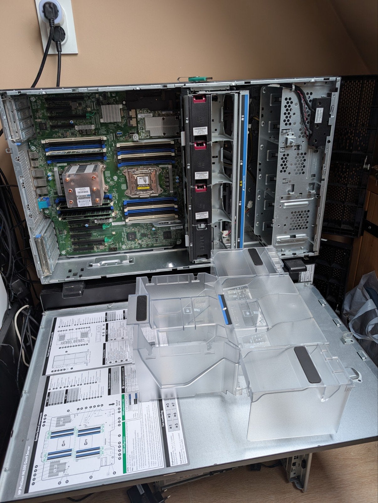 2x HP Proliant ML350 G9 Xeon E5-2620 v3, 96GB ECC DDR4 RAM, Ophalen, Refurbished, 2 tot 3 Ghz, Hot swappable onderdelen