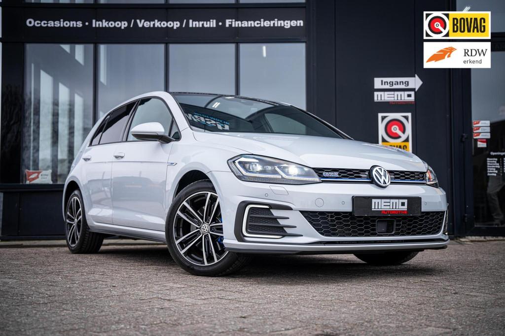 Volkswagen Golf 1.4 TSI GTE*VIRTUAL*CAMERA*TREKHAAK*KEYLESS*, Stof, Gebruikt, Zwart, 4 cilinders