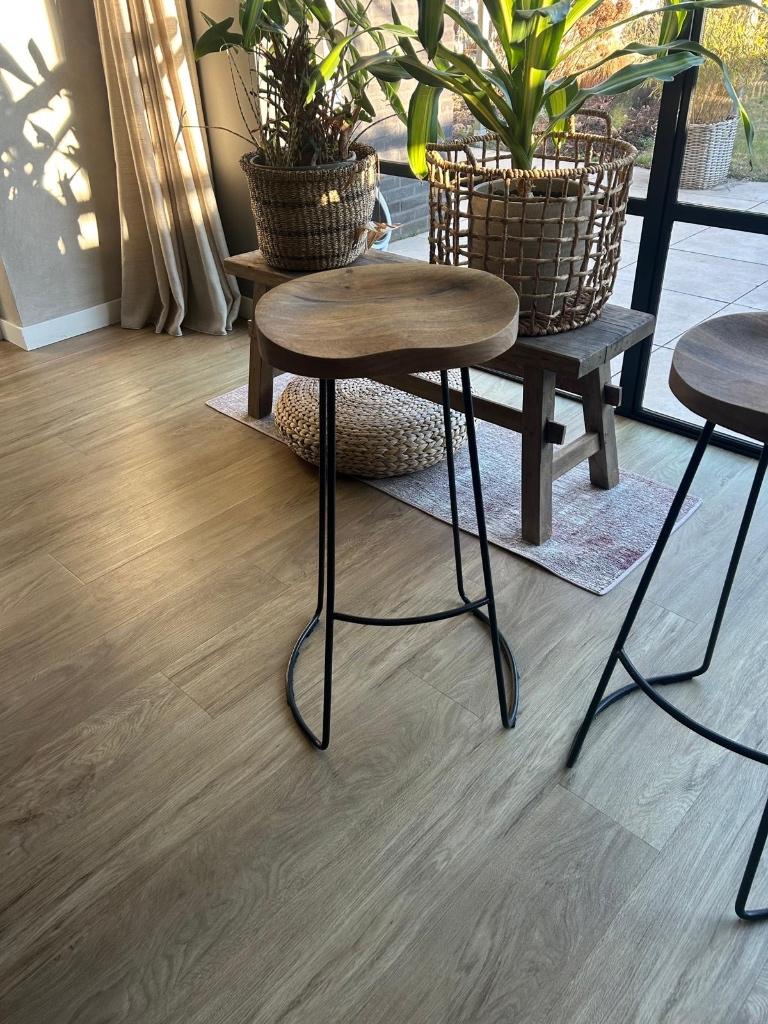 Bar krukken 3 stuks, Ophalen, 60 tot 90 cm, Zo goed als nieuw, 3 krukken