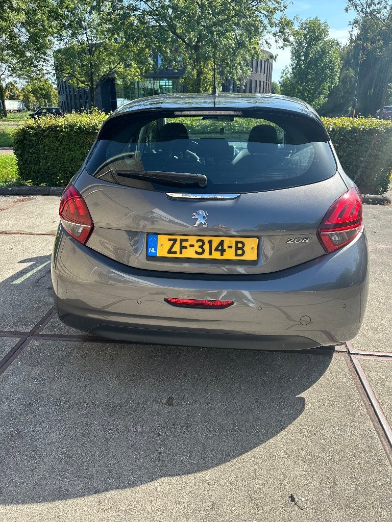 Foto 6 van Peugeot 208 1.2 Puretech 82pk 2019 Grijs
