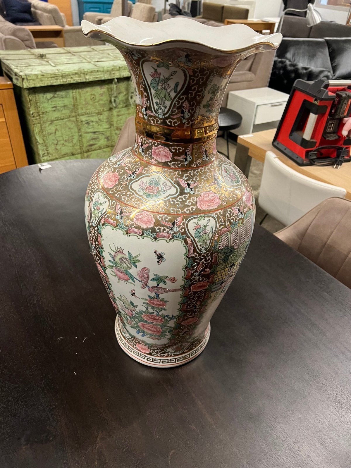Chinese porseleinen vaas, Ophalen