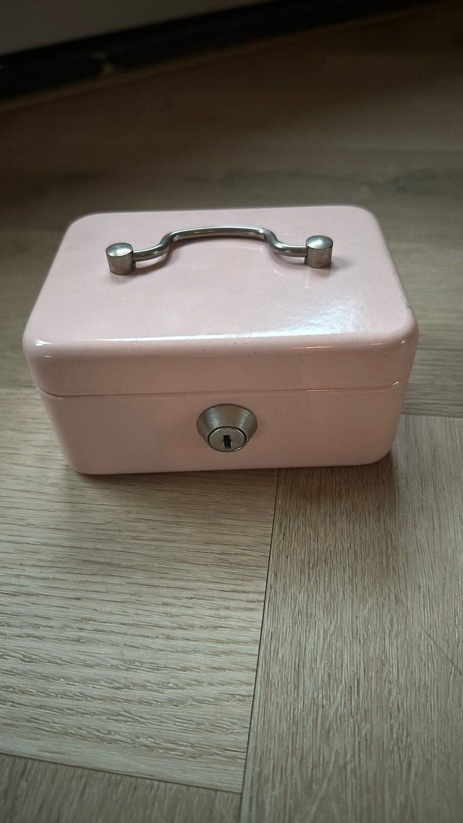 Roze metalen kluisje/geldkistje, Ophalen of Verzenden, Gebruikt, Roze, Metaal