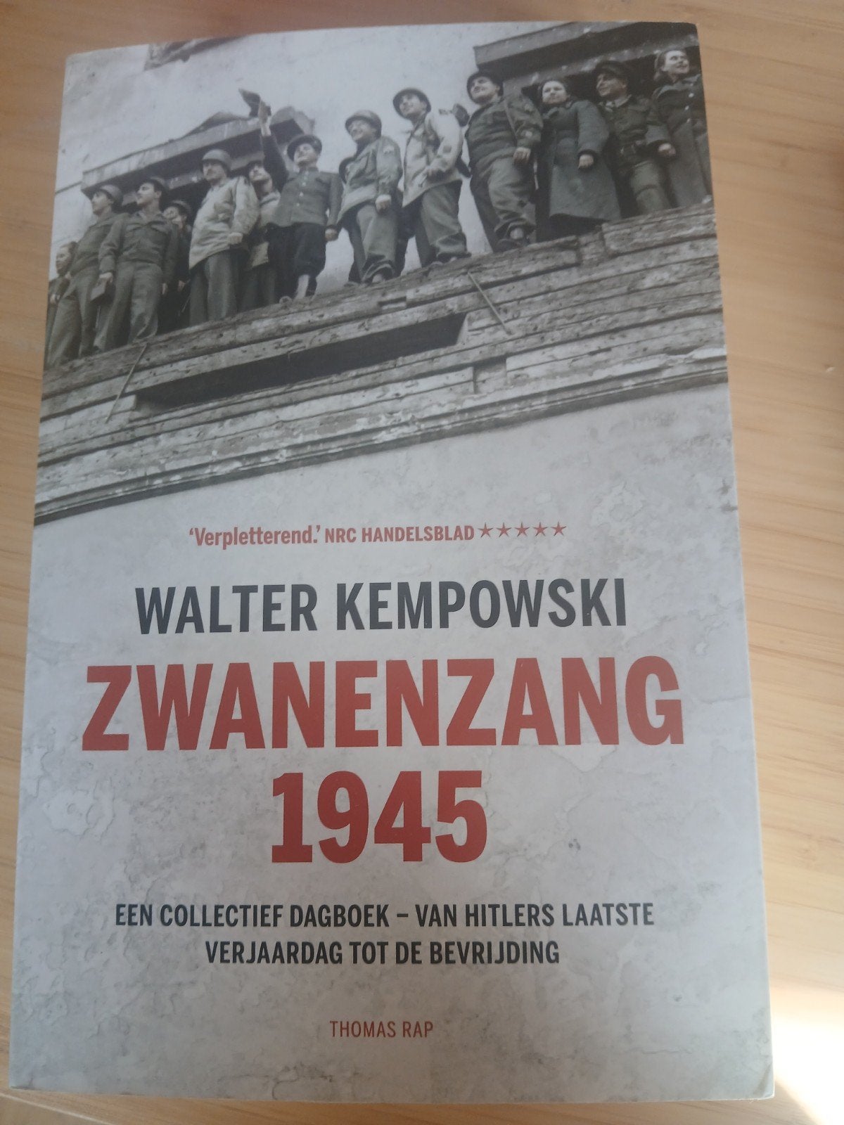 Walter Kempowski - Zwanenzang 1945, Ophalen of Verzenden, Zo goed als nieuw, Walter Kempowski
