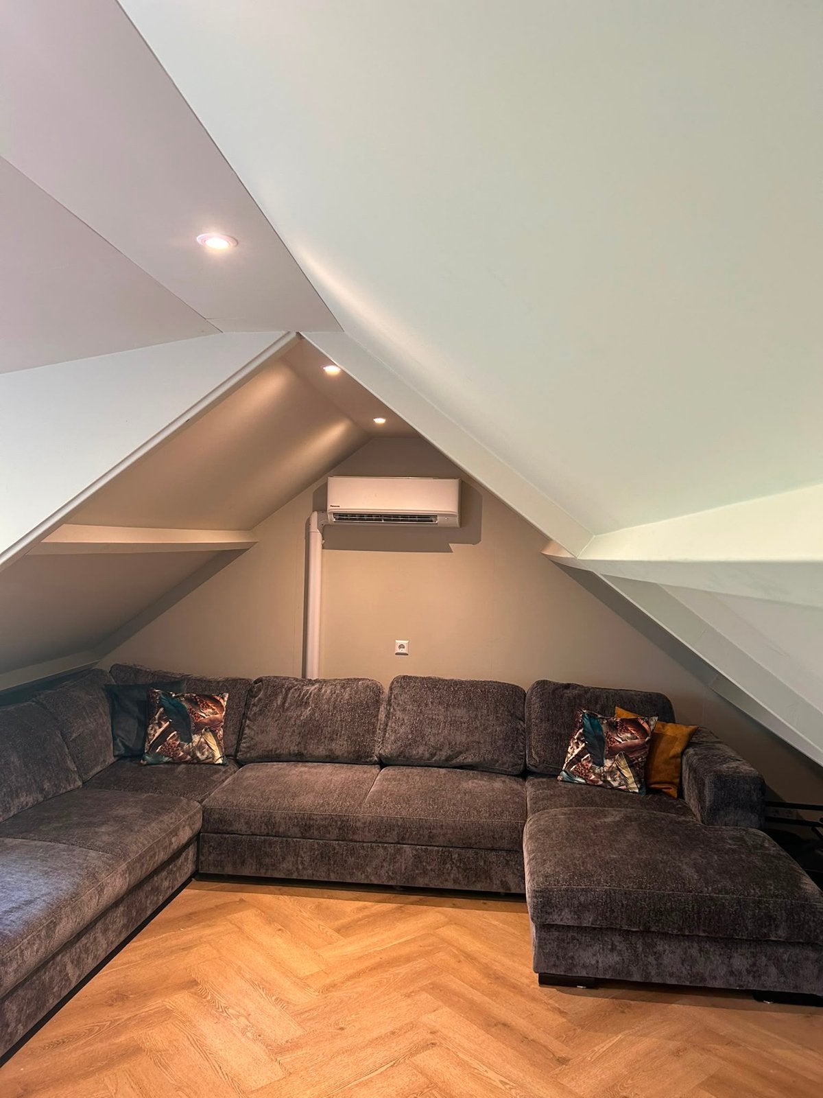 Grote Hoekbank met Slaapfunctie en Opbergruimte, Huis en Inrichting, Banken | Bankstellen, Ophalen, 100 tot 125 cm, Hoekbank, 300 cm of meer