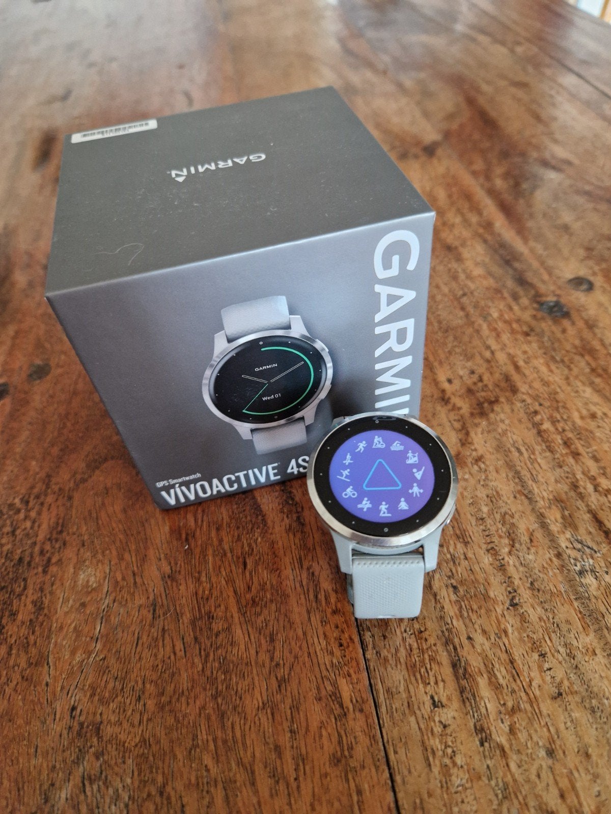 Garmin Vivoactive 4S 40mm Smartwatch, Gebruikt, Stappen, Garmin, Ophalen of Verzenden