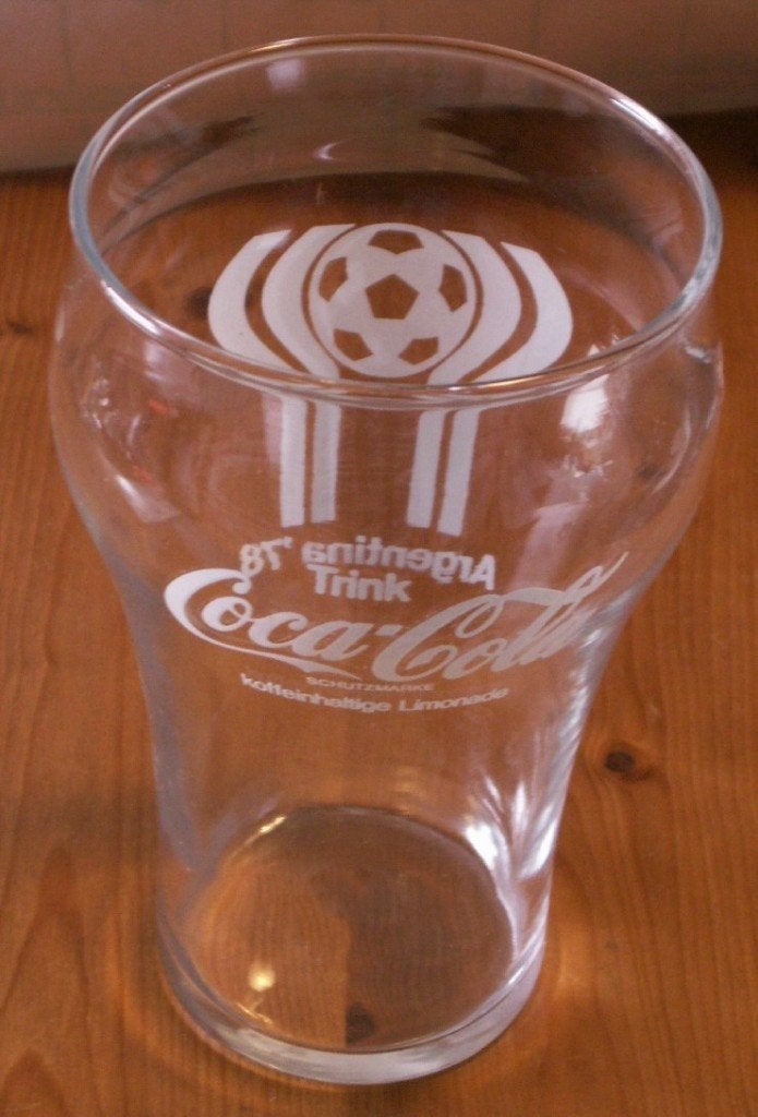 Duits Coca Cola voetbal glas logo Argentina 1978 en Trink Co, Verzamelen, Glas en Borrelglaasjes, Ophalen of Verzenden, Nieuw