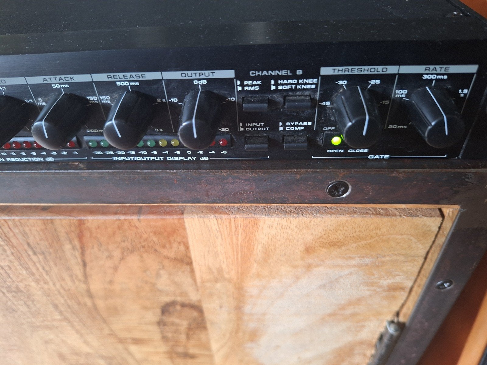 Alesis 3630 Compressor - Klassieke Studio Compressor, Ophalen of Verzenden, Gebruikt, Compressor