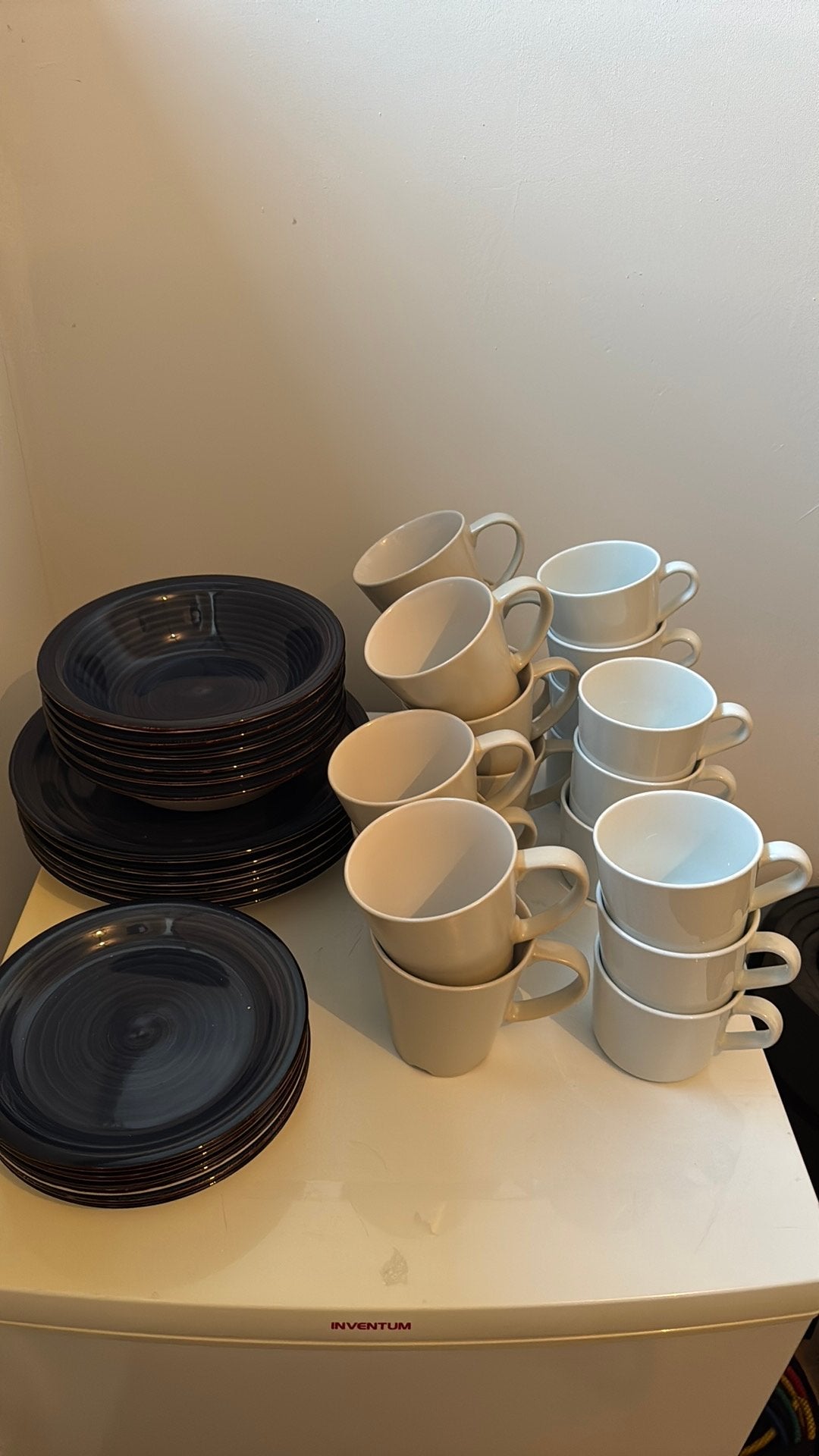 Servies en glazen: kopjes, borden en longdrinkglazen, Huis en Inrichting, Keuken | Servies, Ophalen, Gebruikt, Keramiek, Overige stijlen