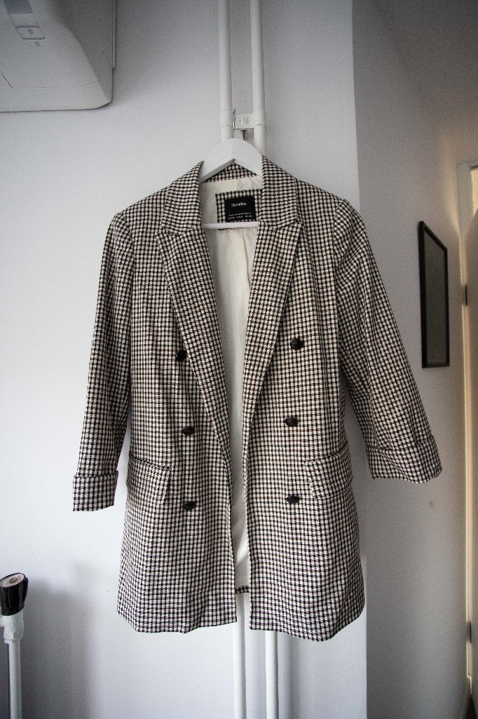 Blazer met ruitjespatroon Bershka maat M, Kleding | Dames, Maat 38/40 (M), Beige, Zo goed als nieuw, Jasje