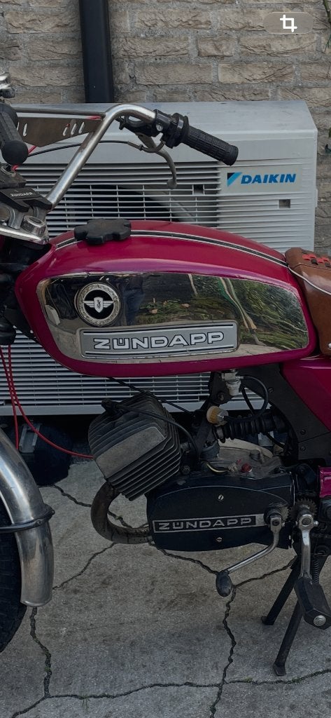 Zundapp tank, Zijkastjes, zadel en koplamporen, Fietsen en Brommers, Ophalen of Verzenden, Gebruikt, Tank