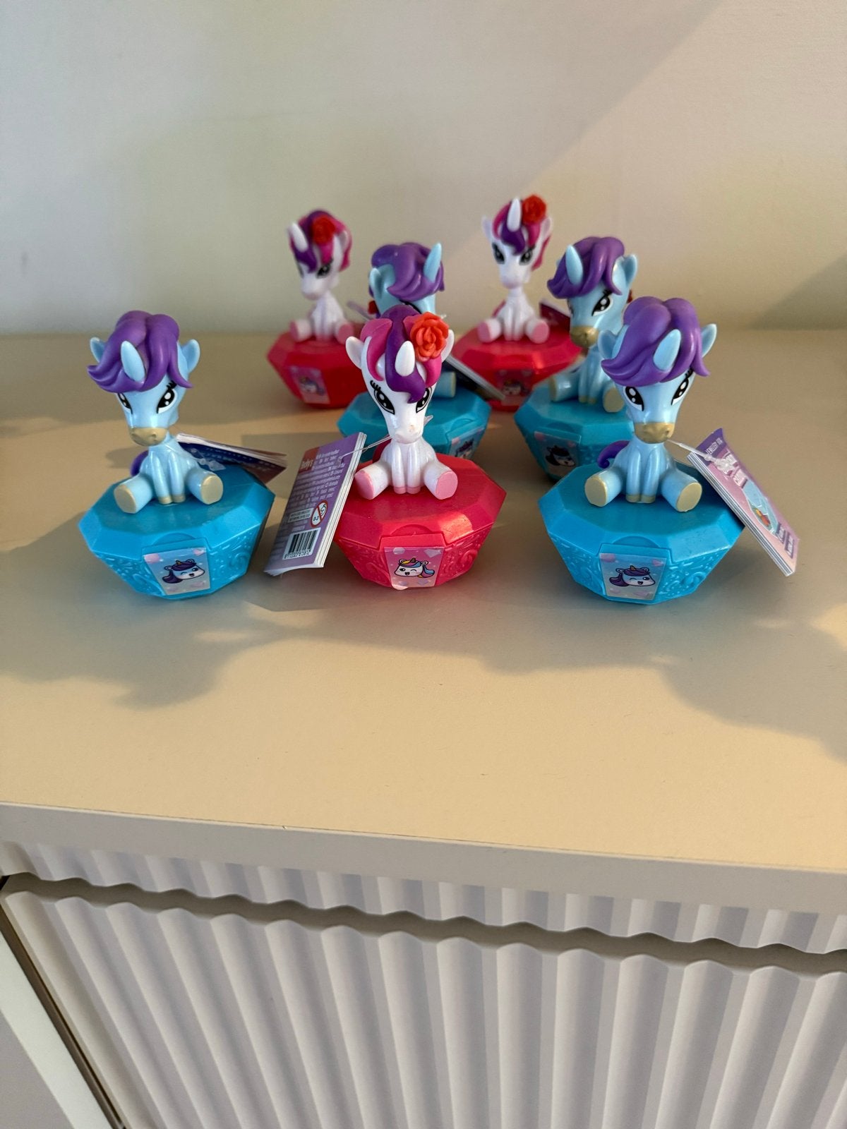 7 unicorn speelgoedfiguren in doosjes leuk als tractatie, Ophalen of Verzenden, Nieuw