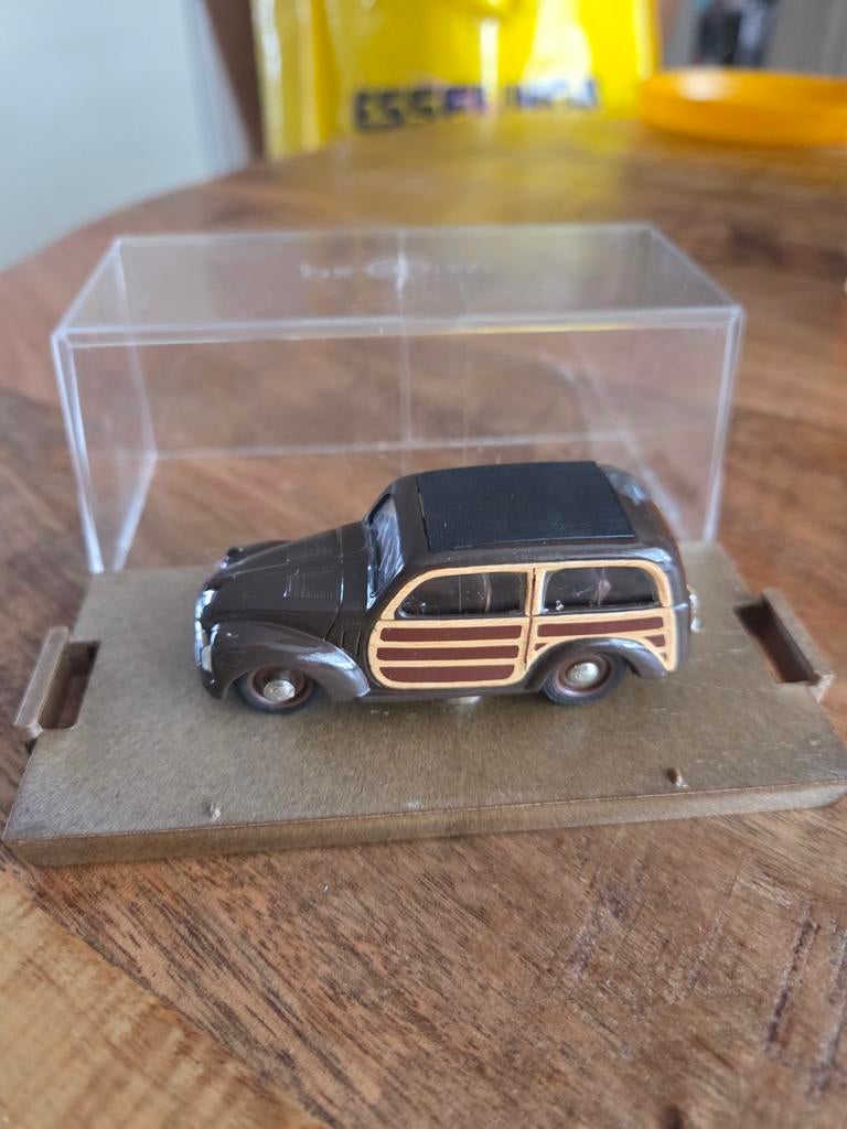 Brumm 1:43 Scale #R49, 1949 Fiat 500 Woodie Station Wagon, Overige merken, Auto, ., Ophalen of Verzenden