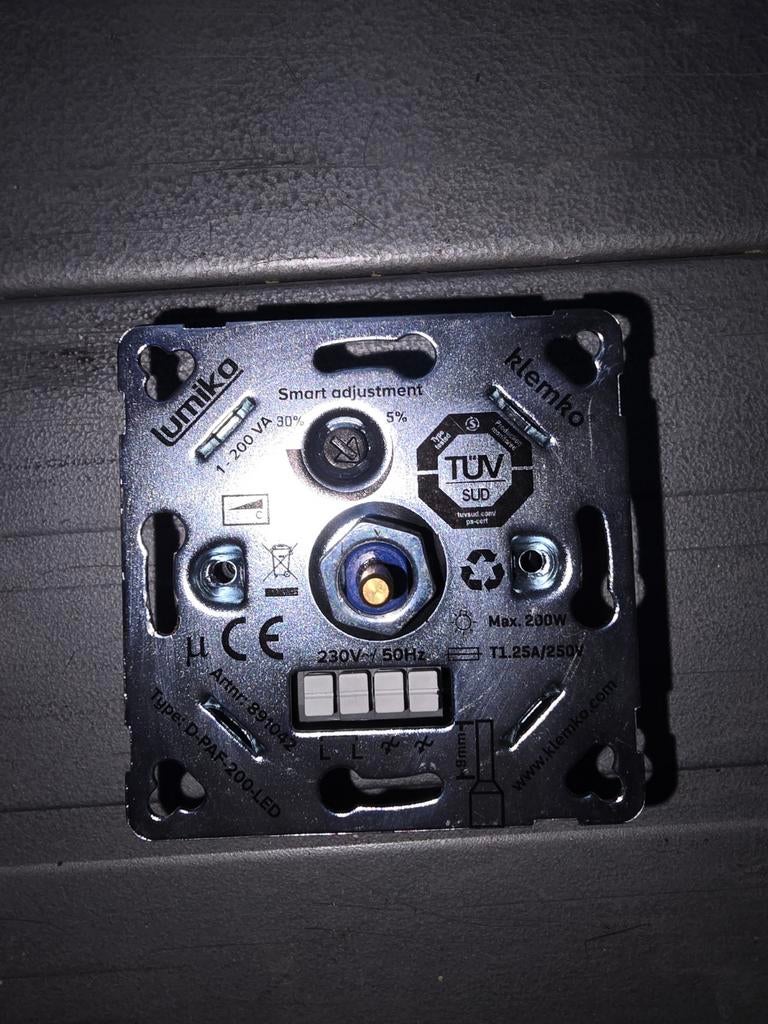 Klemko Lumiko LED Dimmer D-PAF-200-LED (891042), Ophalen of Verzenden, Zo goed als nieuw