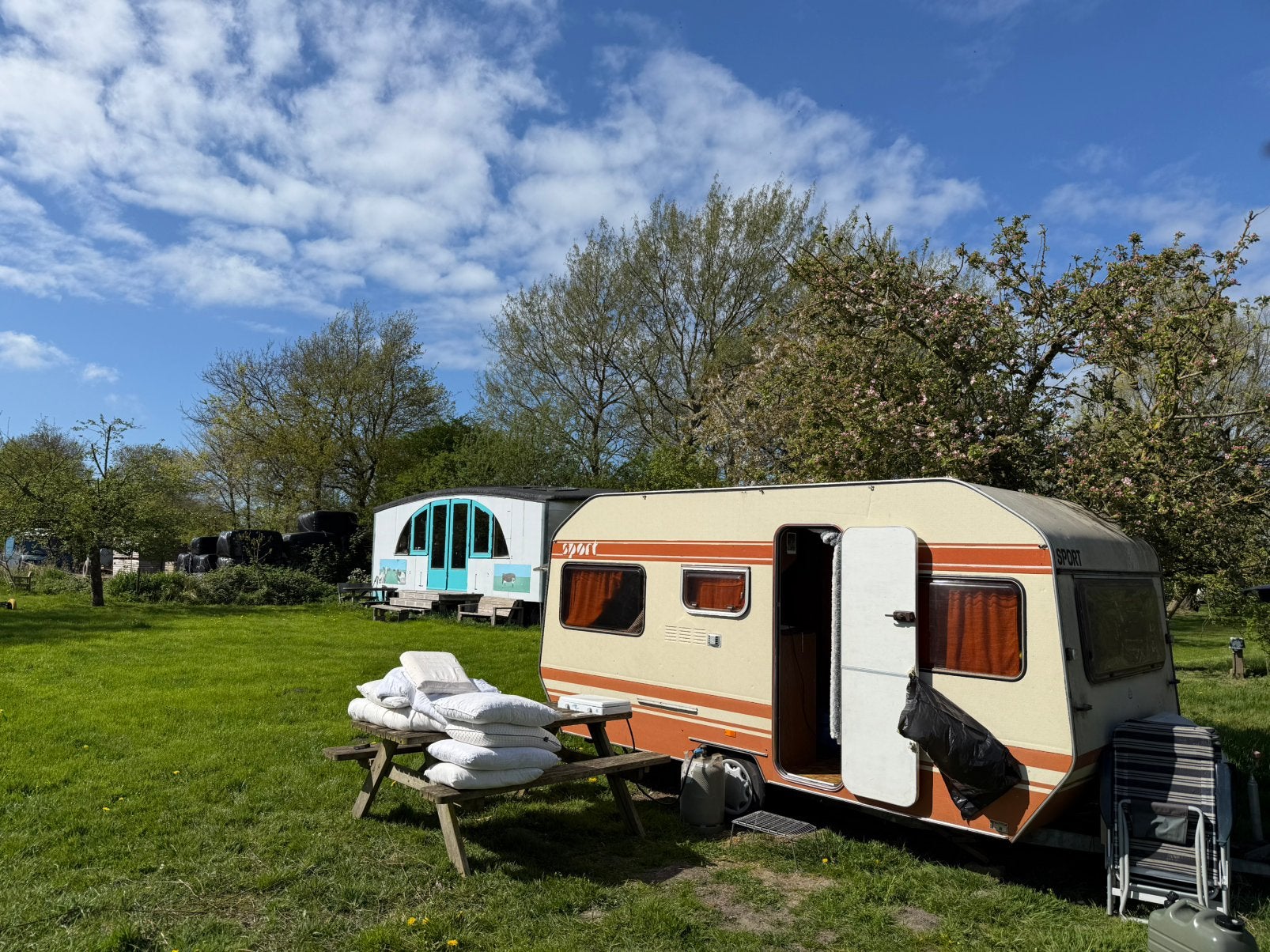 Gratis caravan, Particulier