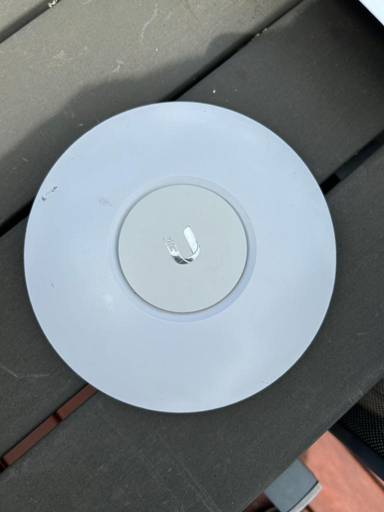 Ubiquiti UniFi AP AC Lite, Computers en Software, Accesspoints, Ophalen of Verzenden, Gebruikt