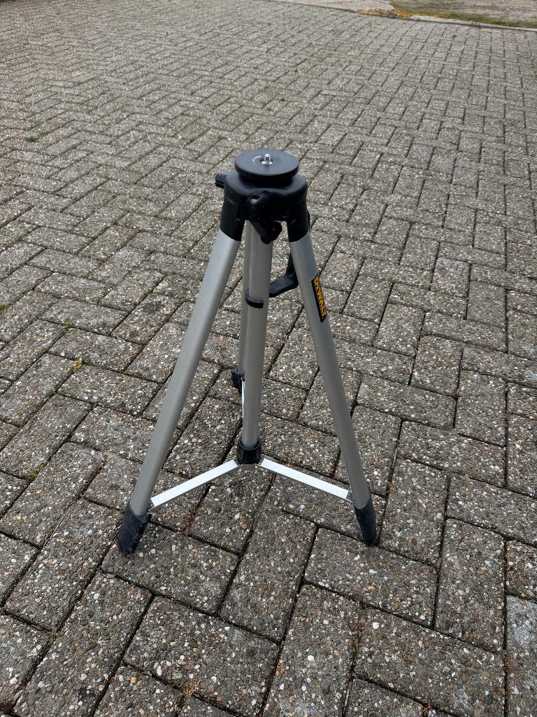 DeWALT Statief / Tripod DE0841 – Stevig & professioneel, Ophalen, Gebruikt, Minder dan 150 cm, Driepoot