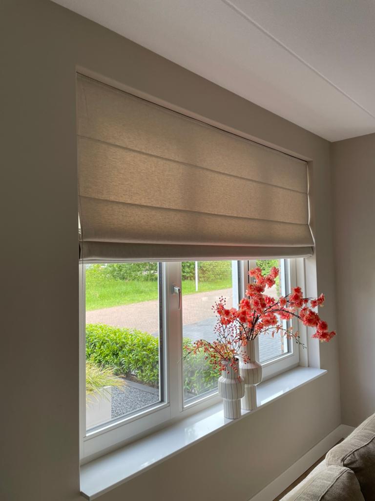 Vouwgordijn Linnen beige Veneta verduisterend beige voering, Ophalen of Verzenden, Zo goed als nieuw, Beige, Minder dan 100 cm