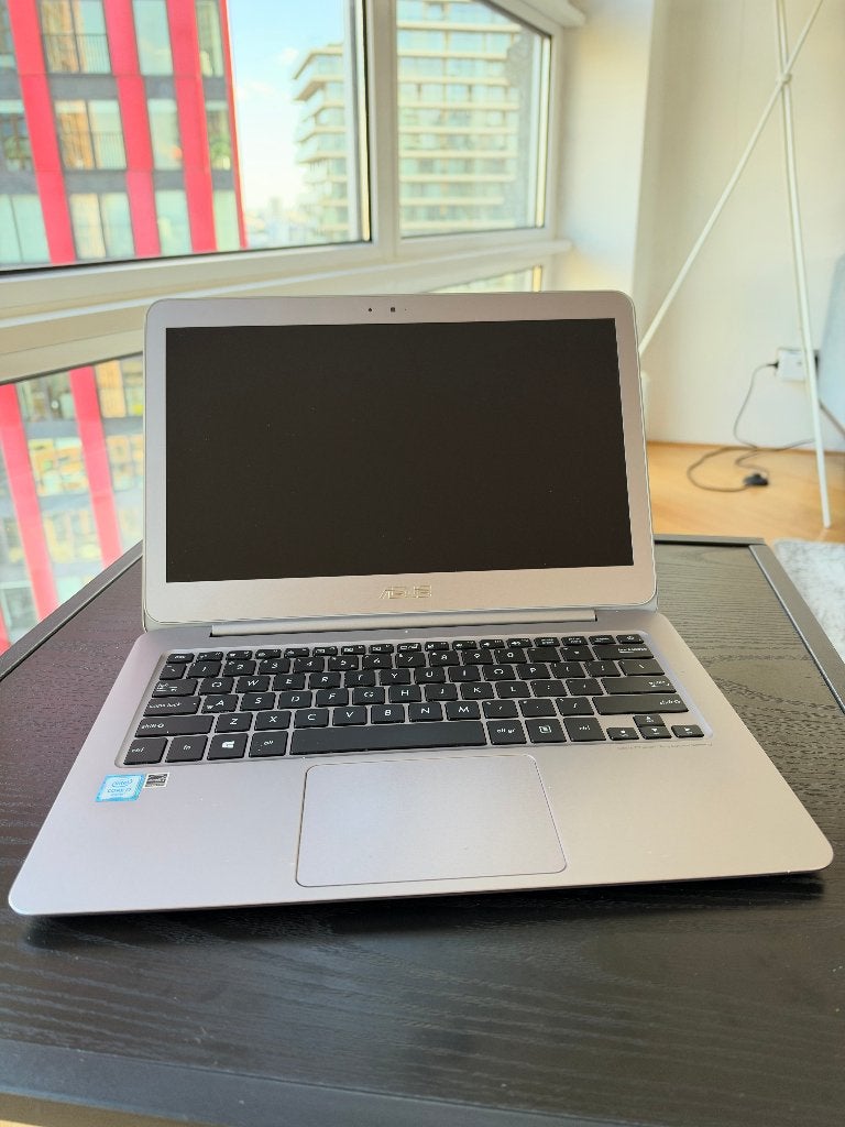 ASUS ZenBook UX306 Ultrabook i7 8GB 256GB SSD QHD+ 13.3", 2 tot 3 Ghz, Qwerty, 8 GB, Intel® Core™ i7 