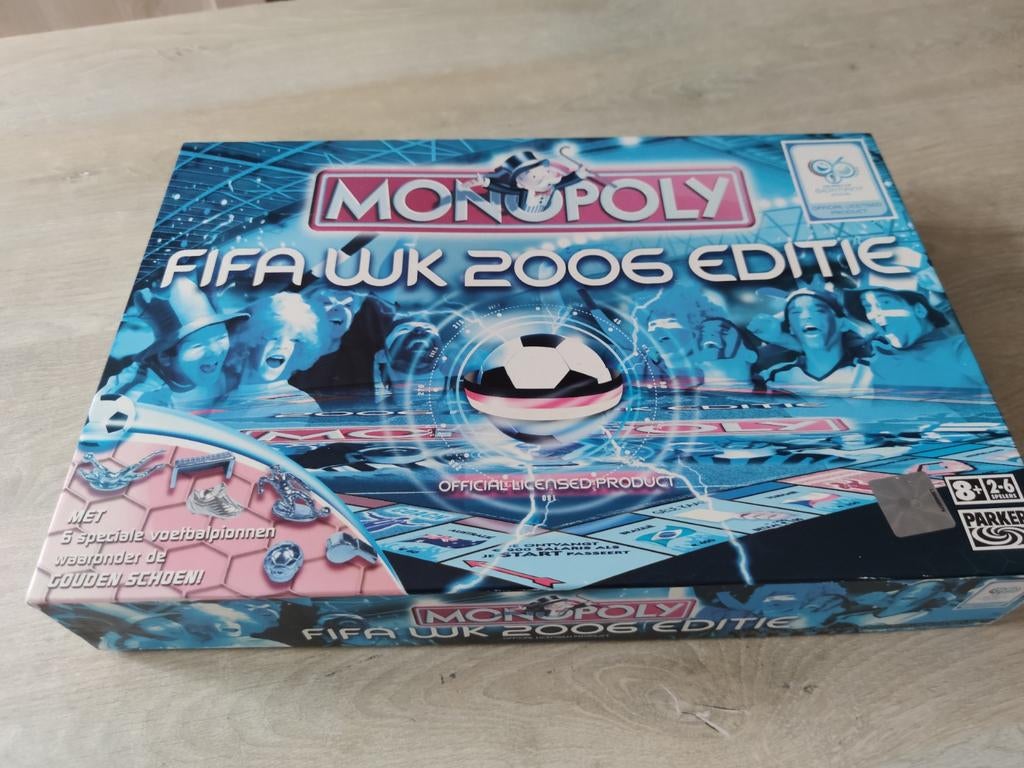 Monopoly FIFA WK 2006 Editie Bordspel, Parker, 1027 Newport Ave, Pawtucket, RI 02861, USA, Ophalen of Verzenden, Zo goed als nieuw