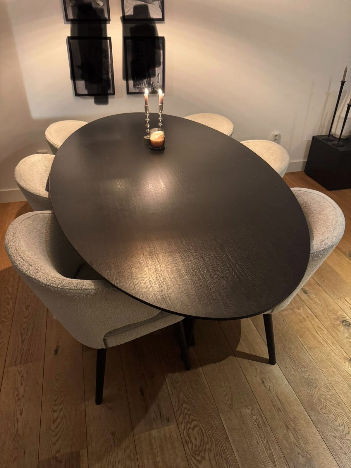 Zwart Ovale  tafel met 6 Richmond stoelen wit Bouclé, Ophalen, Gebruikt, 100 tot 150 cm, Hotelchique