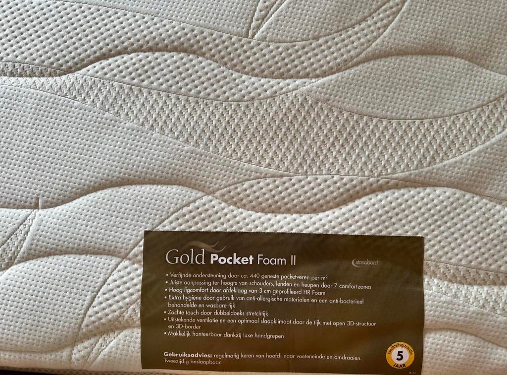 Twee gratis matrassen Gold Pocket Foam 2x90, Ophalen, 90 cm, Eenpersoons, Zo goed als nieuw