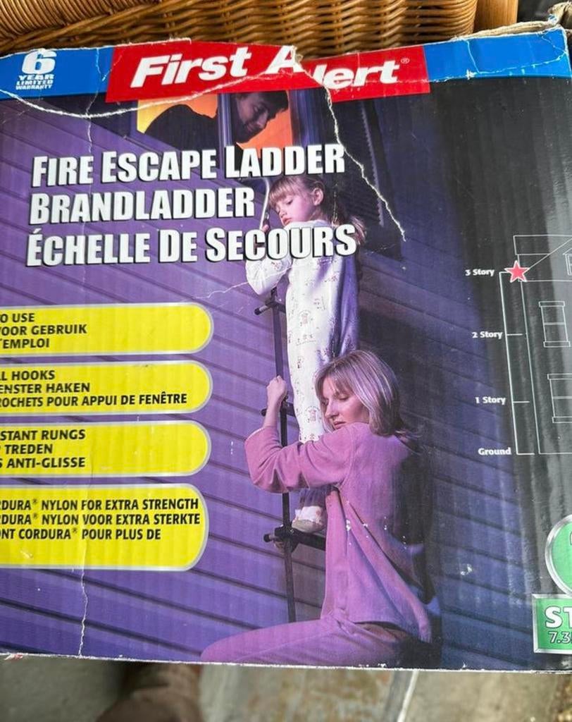 Nieuwe nood Brandladder 7,5 meter, Doe-het-zelf en Verbouw, Ladders en Trappen, Nieuw, Ophalen of Verzenden, Ladder, Opvouwbaar of Inschuifbaar