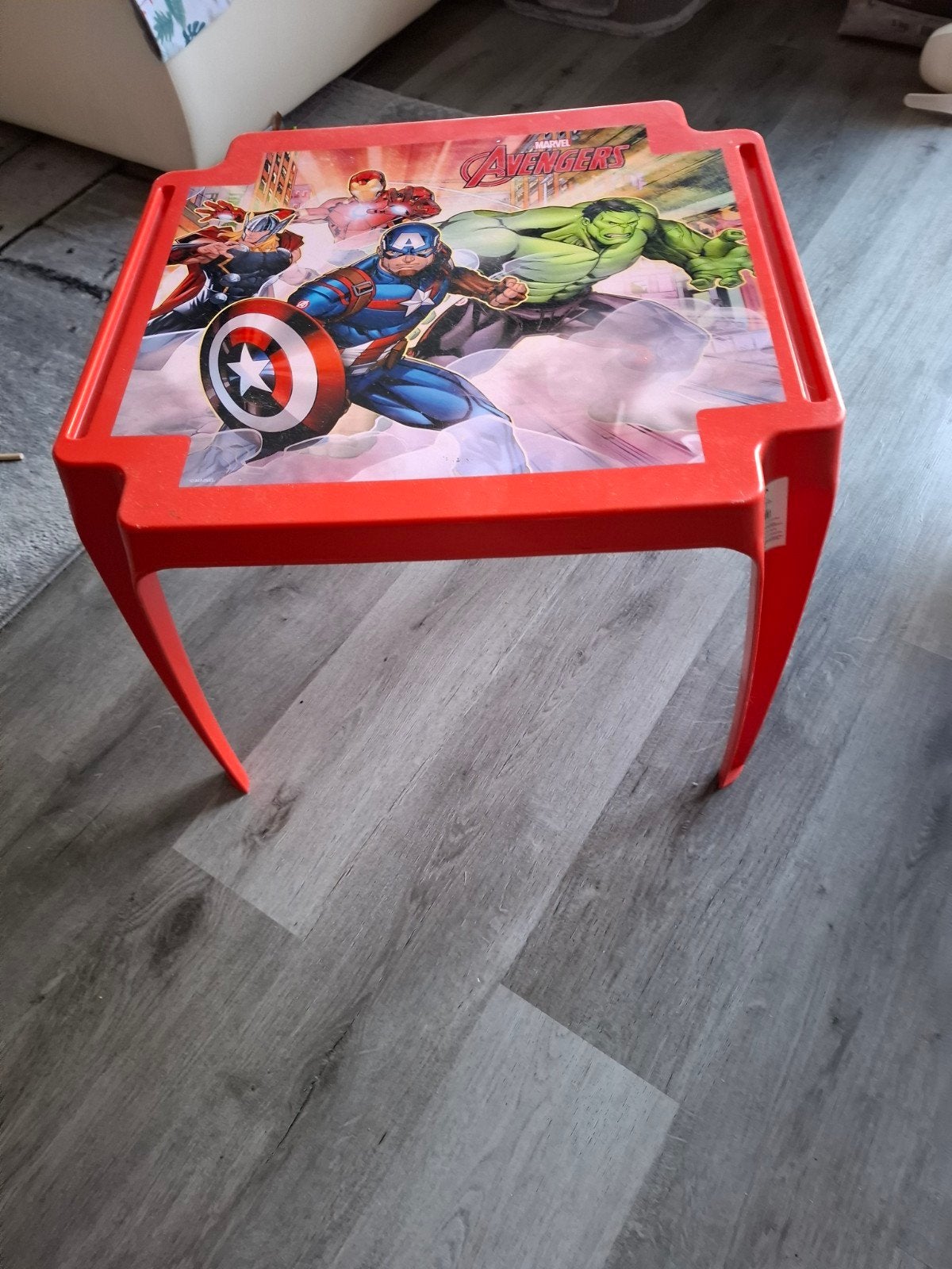 Avengers kindertafel - Ideaal voor spelen en leren, Ophalen, Gebruikt, Tafel(s)