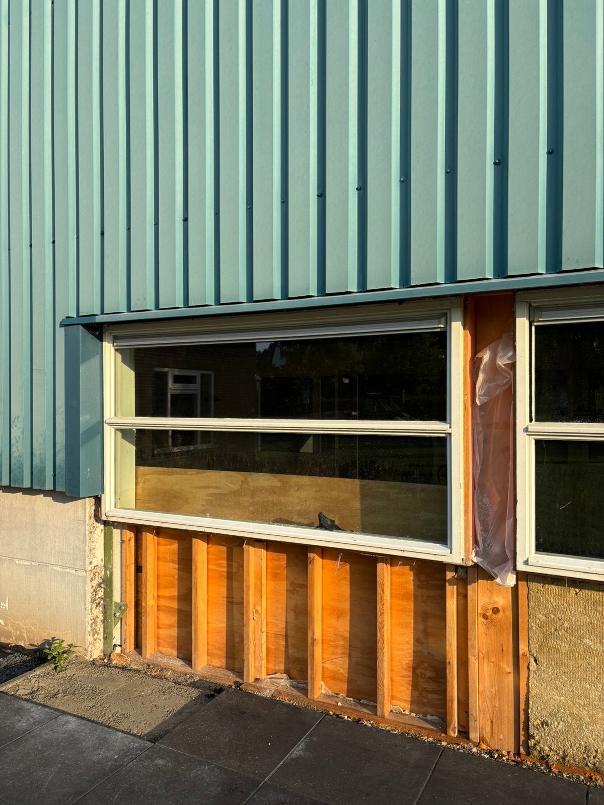 Hard houten kozijnen, Doe-het-zelf en Verbouw, Kozijnen en Schuifpuien, Gebruikt, Raamkozijn, Inclusief glas, 75 tot 150 cm