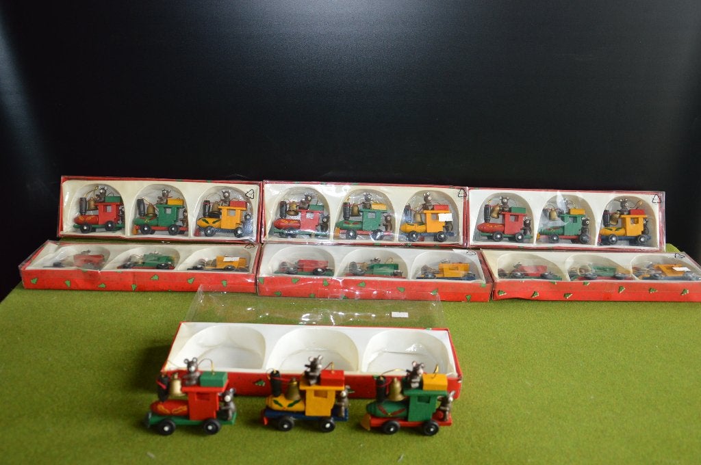 18 houten vintage kerstboomhangers uit jaren 80,locomotiefje, Ophalen of Verzenden, Zo goed als nieuw