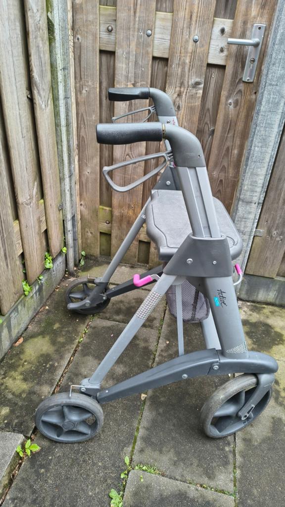 Active rollator, Diversen, Rollators, Ophalen