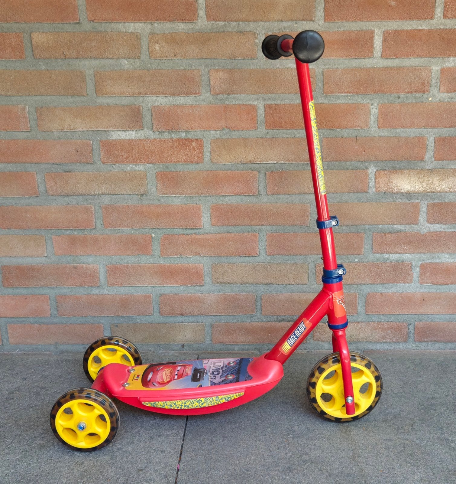 Kinderstep van Cars, Ophalen, Zo goed als nieuw, Loopfiets