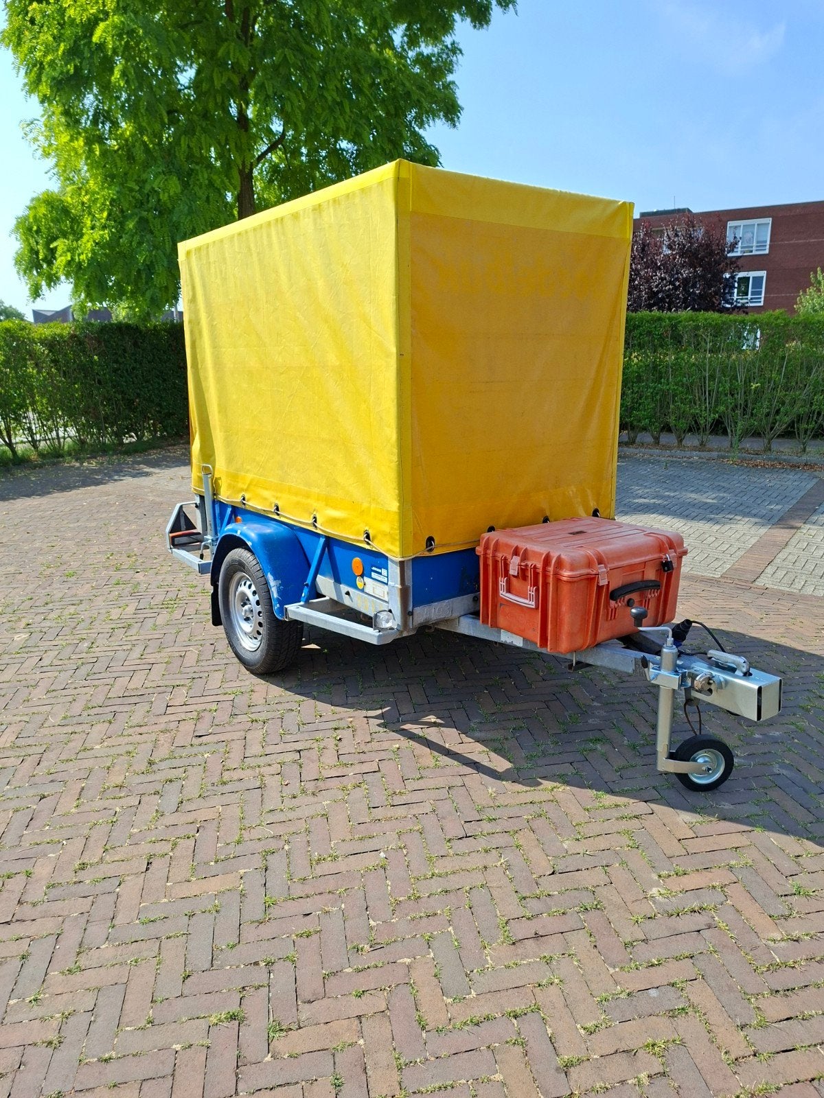 Aanhanger met Huif, Ophalen, Zo goed als nieuw