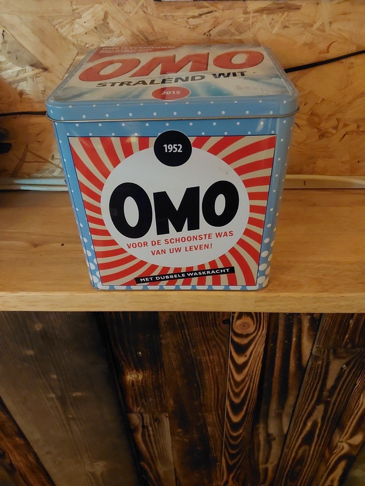 Omo wasmiddel blik - Decoratief vintage design, Ophalen of Verzenden, Gebruikt, Overige, Overige merken