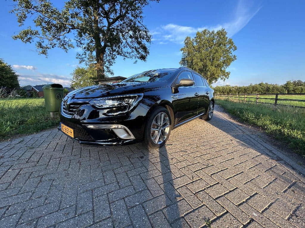 Renault Mégane 1.3 TCe 160pk GT-Line 2019, Auto's, Renault, Voorwielaandrijving, 4 cilinders, Leder en Stof, Origineel Nederlands
