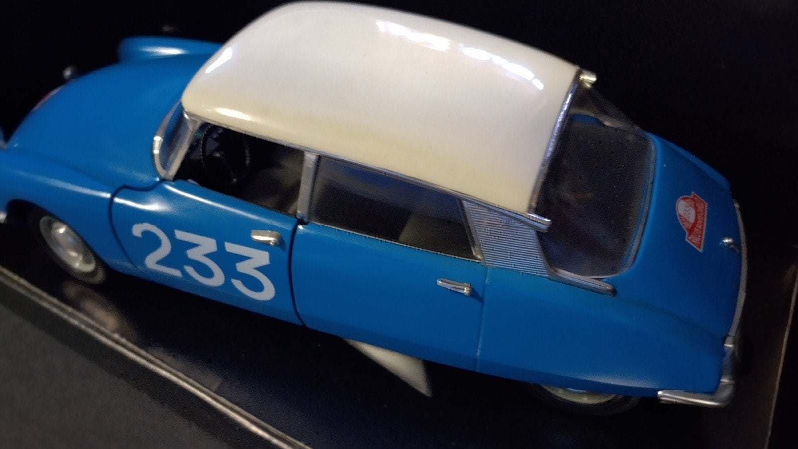 Citroen Ds Rally Monte Carlo 1963 1:18 Solido Pol, Hobby en Vrije tijd, Modelauto's | 1:18, Auto, Verzenden, Zo goed als nieuw