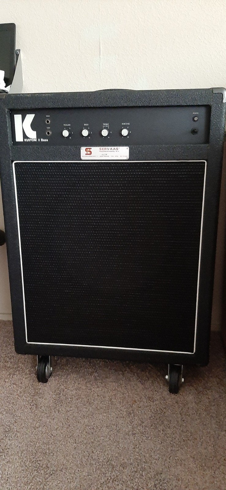 KUSTOM II Bas Versterker USA In Nieuwstaat., Muziek en Instrumenten, Versterkers | Bas en Gitaar, Ophalen, Zo goed als nieuw, Basgitaar